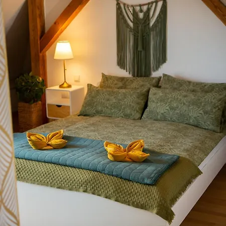 Rooftop Arts&crafts Apartment, Zentral Und Ruhig, 3 Dachterrassen